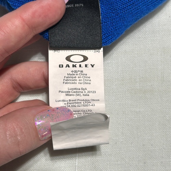 Oakley Performance Fit Blue Knit Hat - Picture 5 of 5